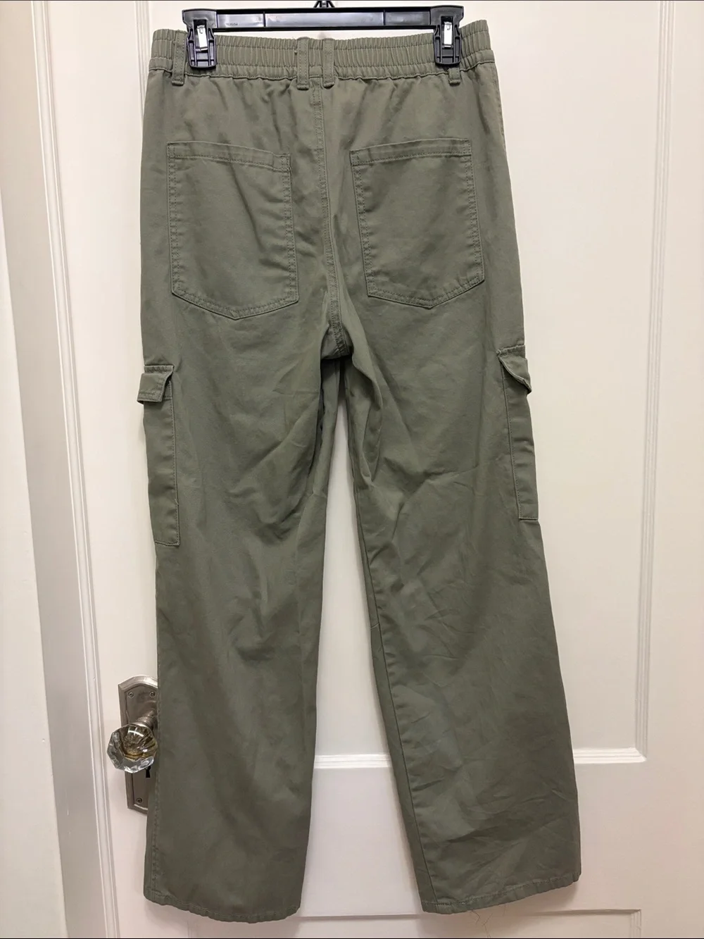Women’s Cargo Pants in Olive Green